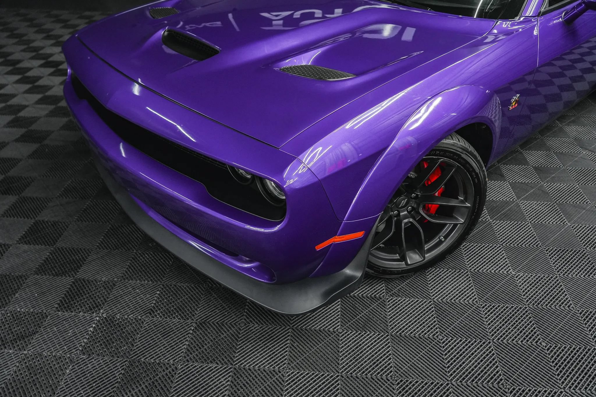 Used 2019 Dodge Challenger R/T Scat Pack RWD image 4