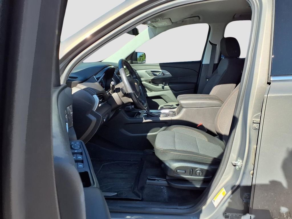Used 2018 Chevrolet Traverse LT FWD image 31
