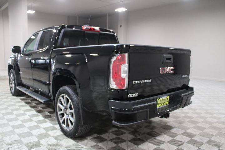 Used 2019 GMC Canyon Denali image 9
