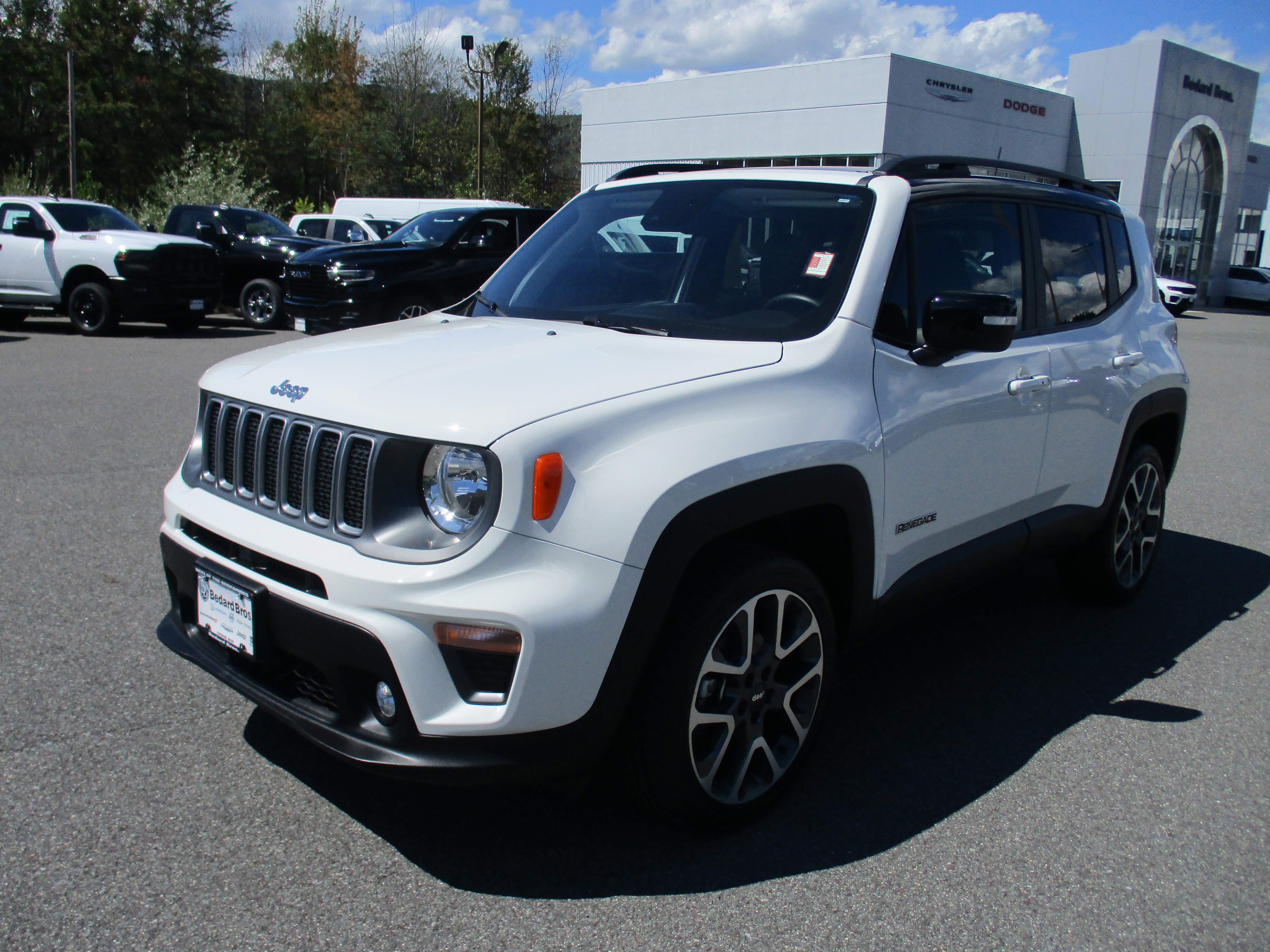 Certified 2022 Jeep Renegade Limited w/ Sun, Sound & Wheels Group