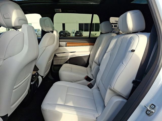 New 2026 Cadillac Vistiq Luxury AWD/4WD image 5