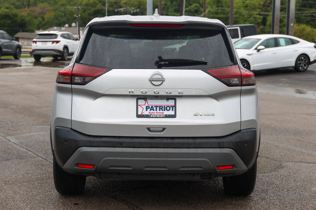Used 2023 Nissan Rogue SV AWD/4WD image 4