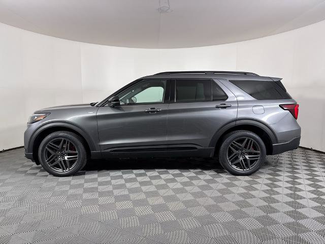 Certified 2025 Ford Explorer ST-Line w/ ST-Line Street Pack image 12