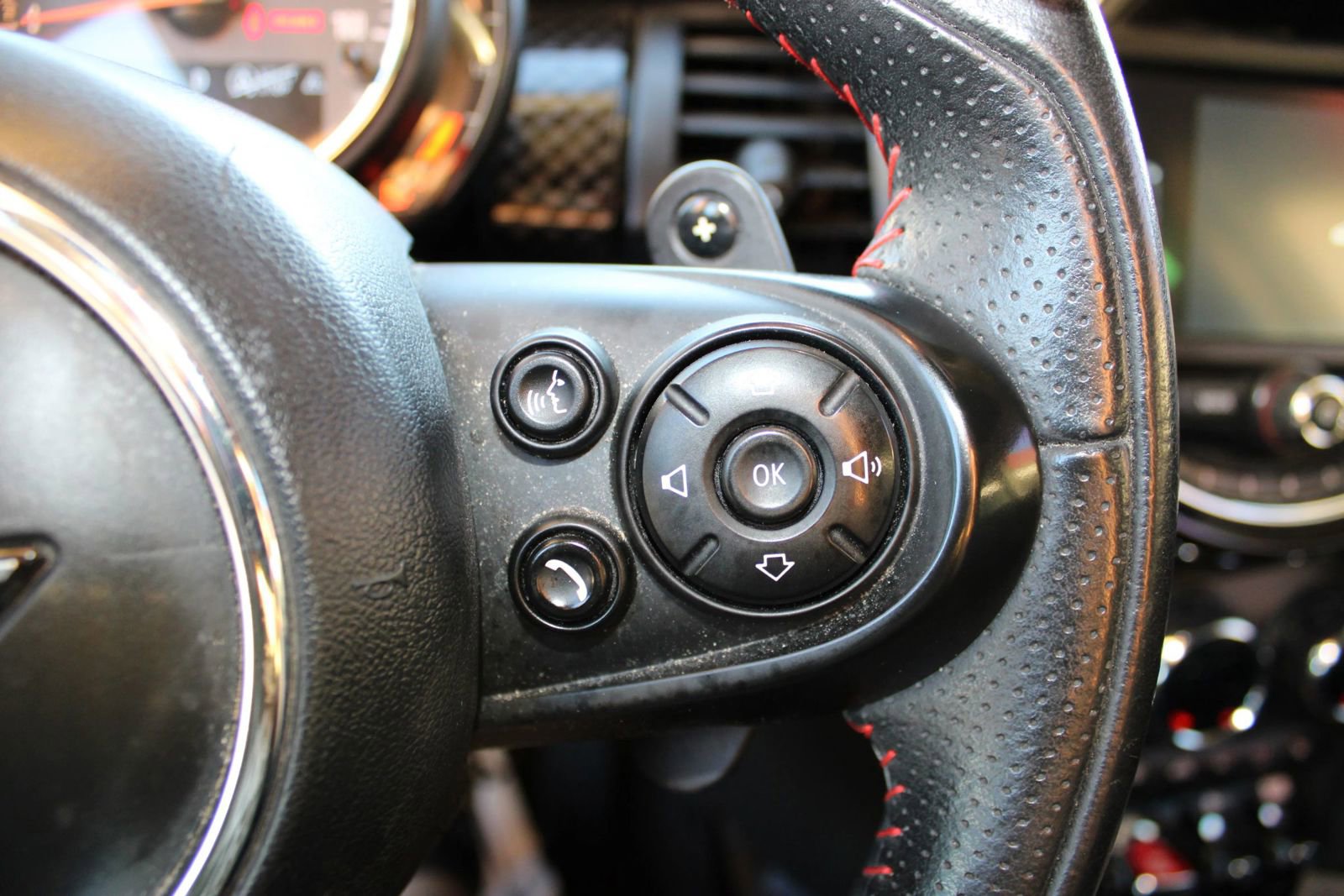 Used 2020 MINI Cooper S w/ Storage Package image 35