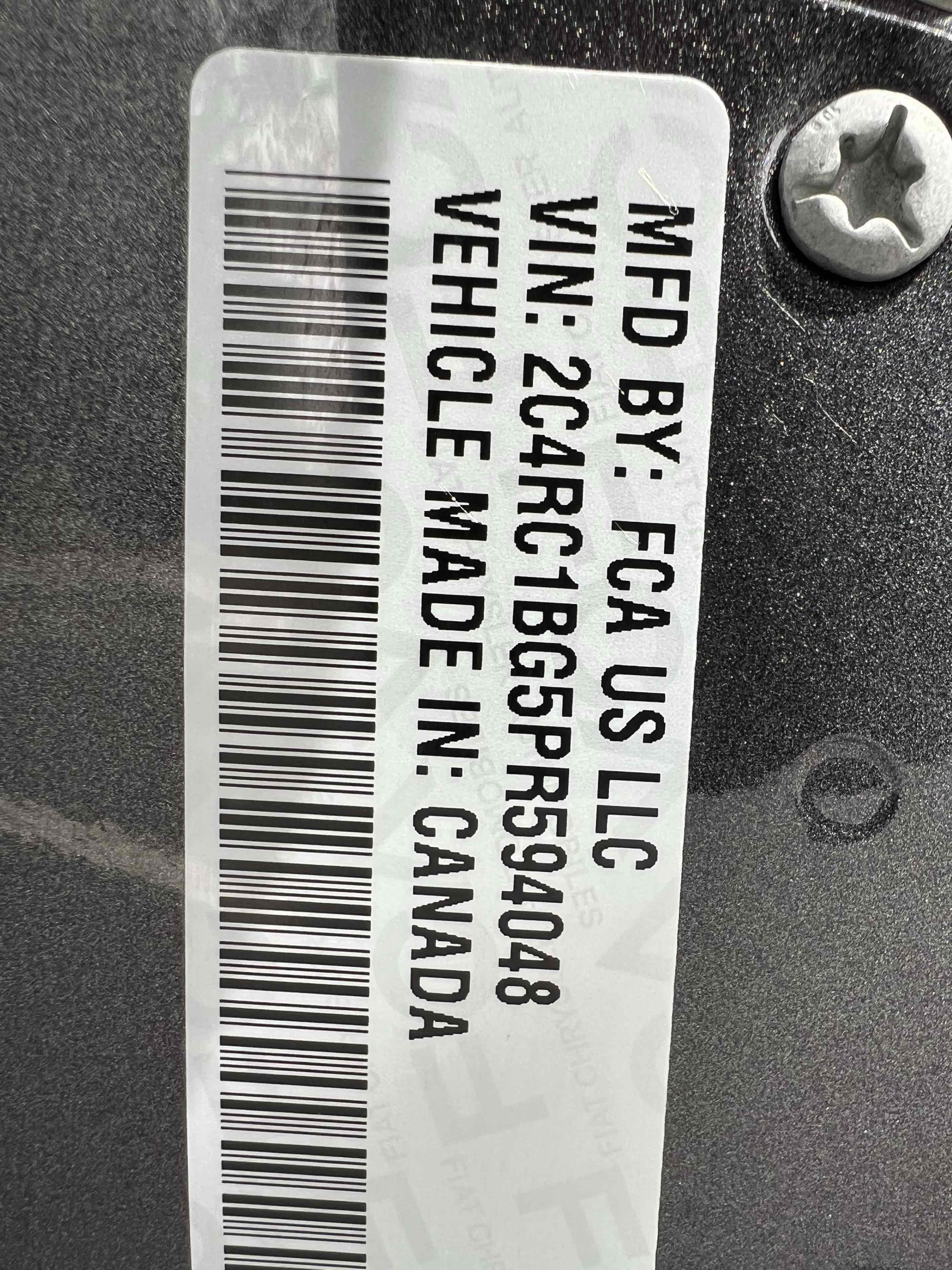 Used 2023 Chrysler Pacifica Touring-L image 12