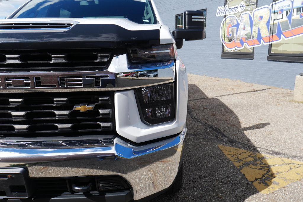 Used 2021 Chevrolet Silverado 3500 LT AWD/4WD image 4