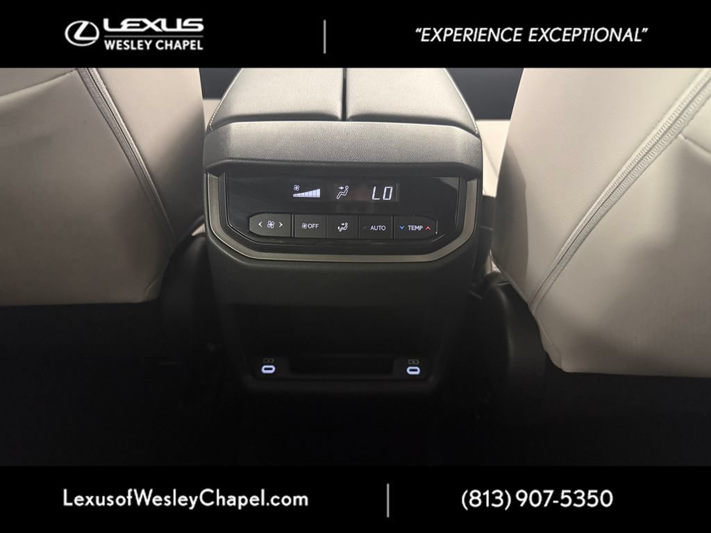 Used 2025 Lexus TX 350 AWD w/ Technology Package image 7