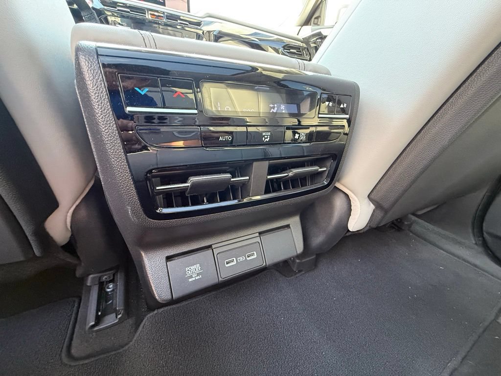 Used 2024 Acura MDX FWD w/ Technology Package image 17