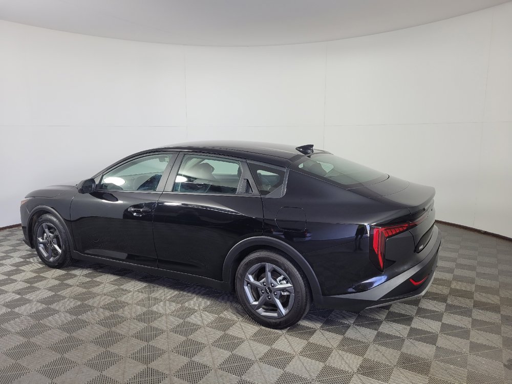 Used 2025 Kia K4 FWD image 3