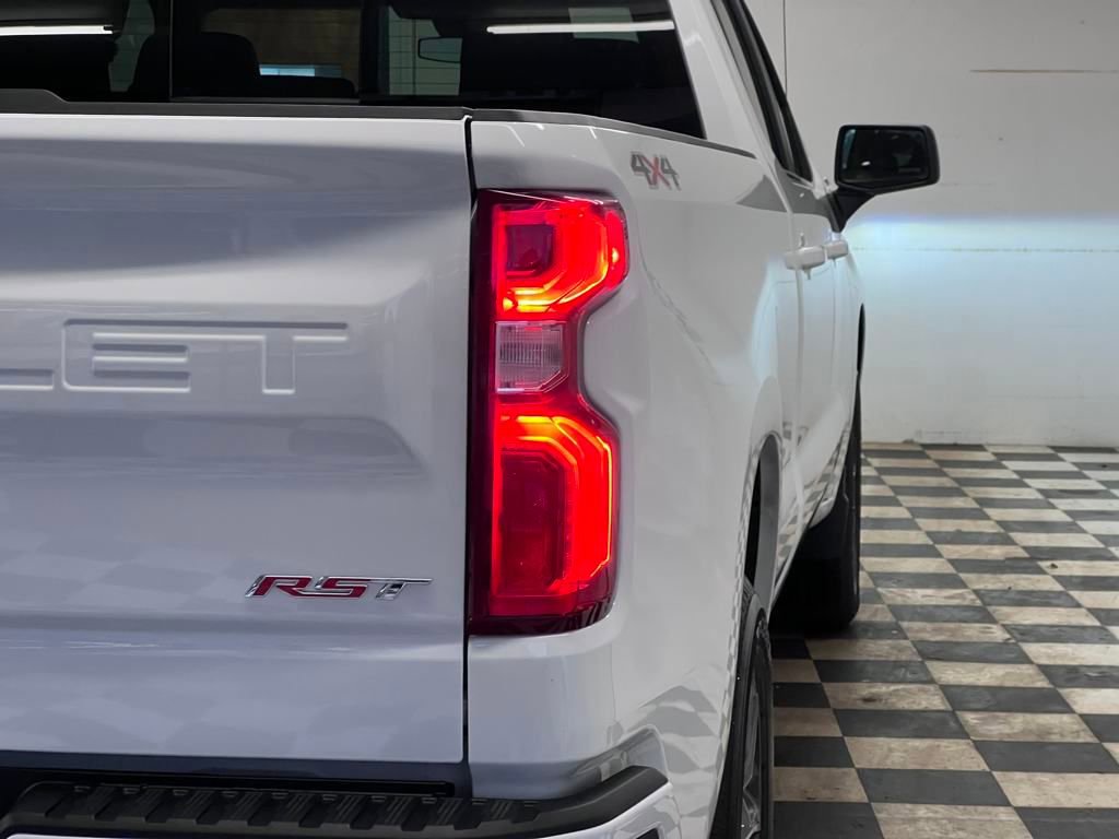 Used 2025 Chevrolet Silverado 1500 RST image 11