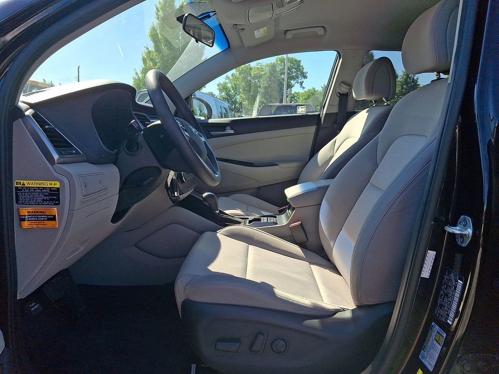 Used 2017 Hyundai Tucson SE AWD/4WD image 14