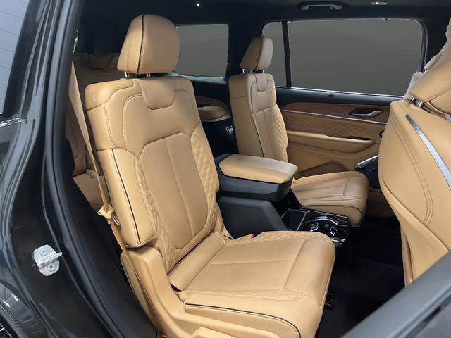 Used 2024 Jeep Grand Cherokee L Summit image 35