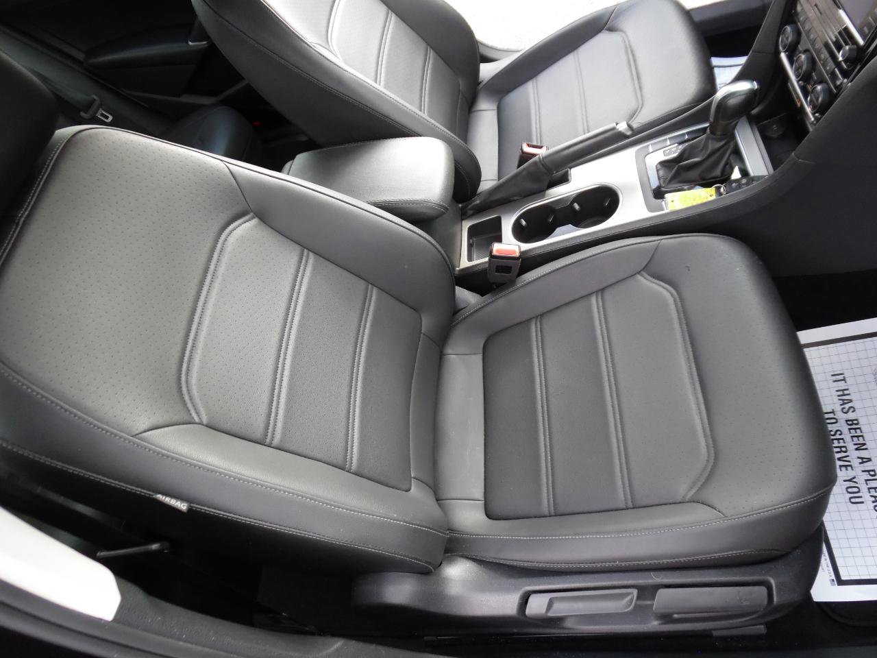 Used 2022 Volkswagen Passat 2.0T SE image 23