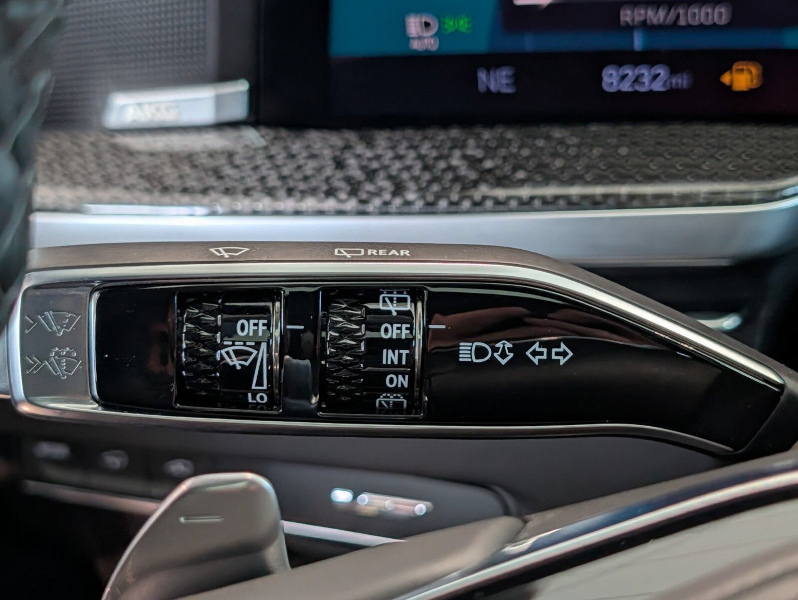 Certified 2025 Cadillac Escalade V AWD/4WD image 60