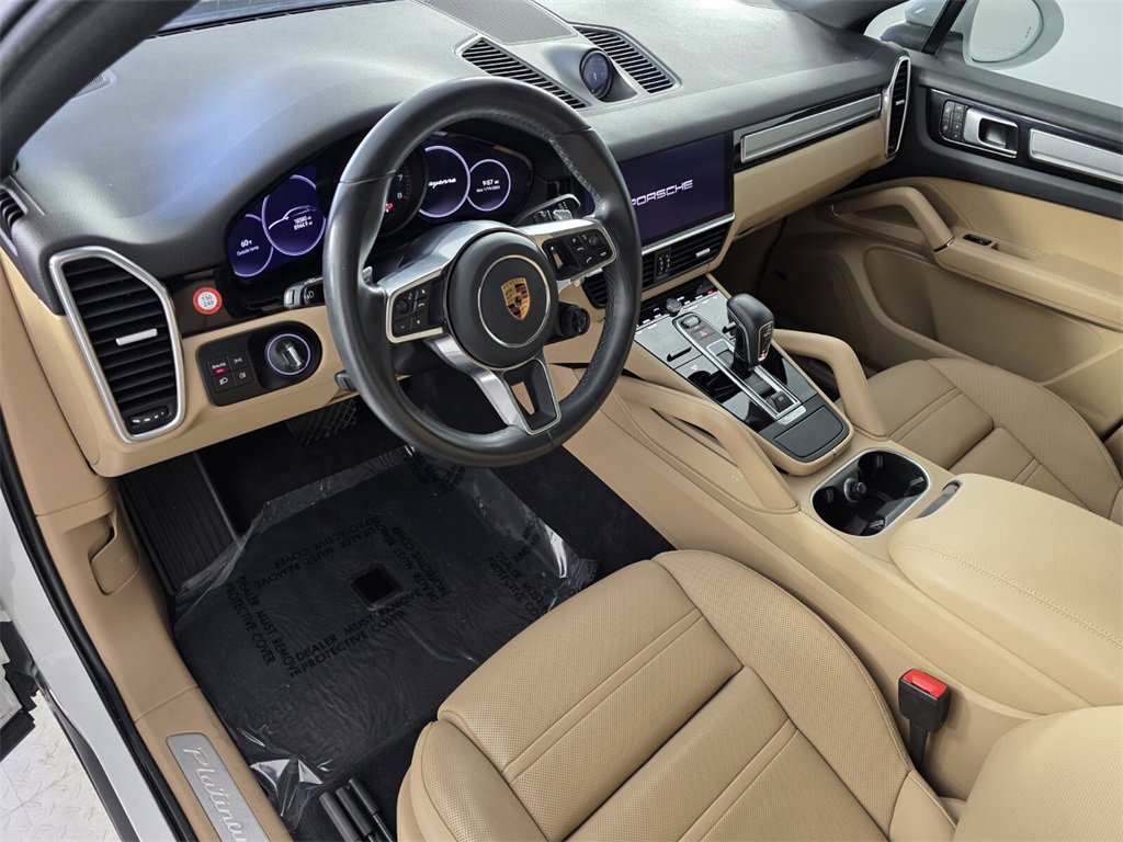 Used 2022 Porsche Cayenne image 10