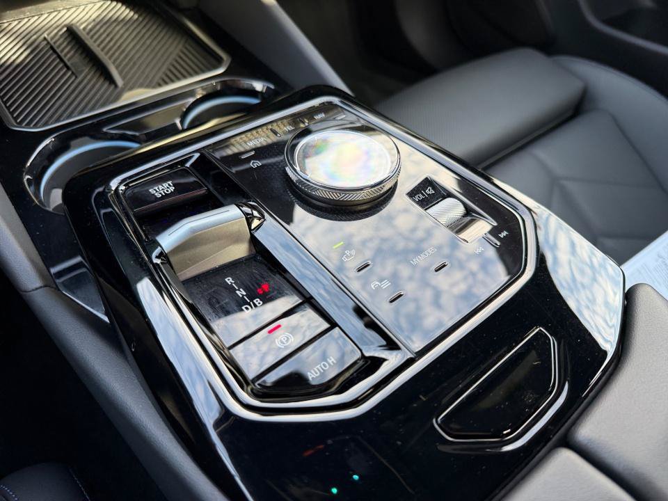 Used 2024 BMW i5 M60 w/ Premium Package AWD/4WD image 20