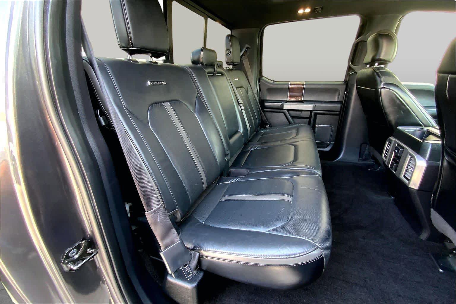 Used 2016 Ford F150 Platinum w/ Equipment Group 701A Luxury AWD/4WD image 20