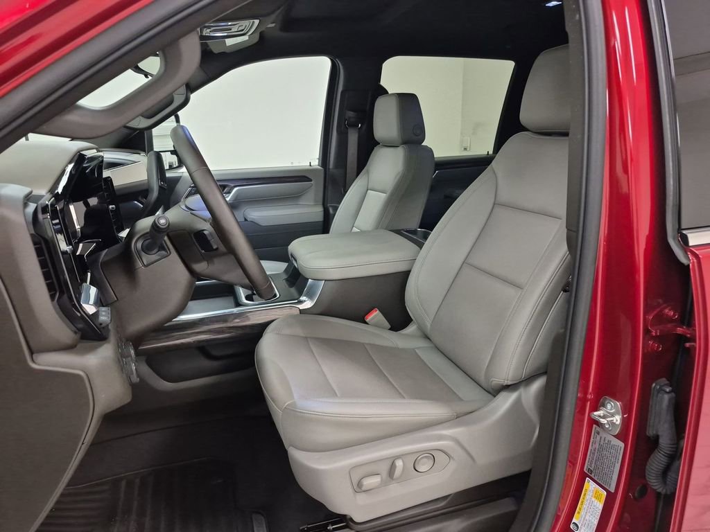 Used 2025 Chevrolet Silverado 3500 LTZ w/ LTZ Texas Edition image 20