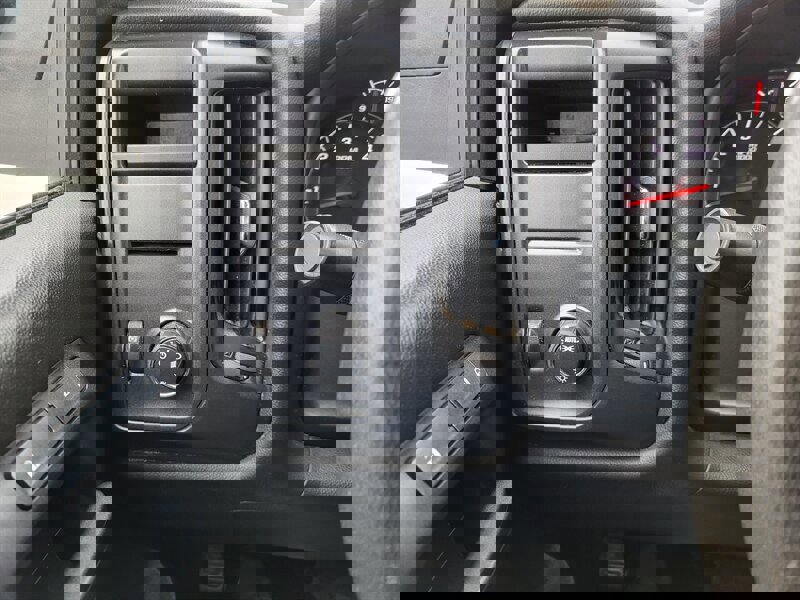 Used 2015 GMC Sierra 1500 2WD Regular Cab image 19