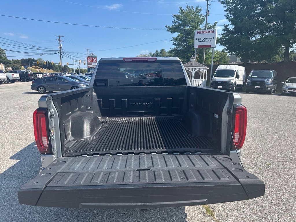 Used 2025 GMC Sierra 1500 SLT AWD/4WD image 23