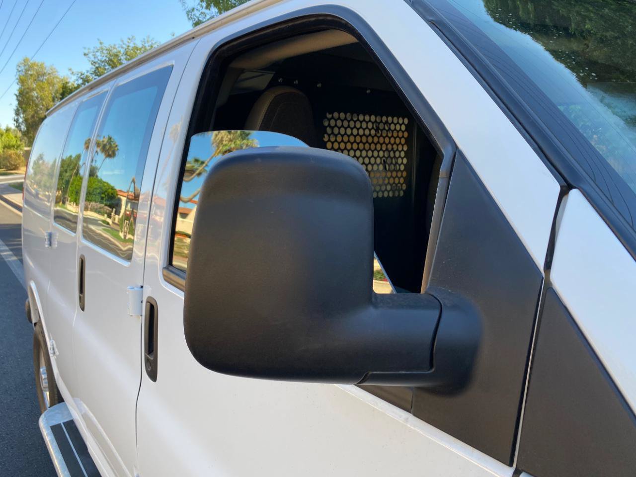 Used 2025 GMC Savana 2500 w/ Driver Convenience Package RWD image 17