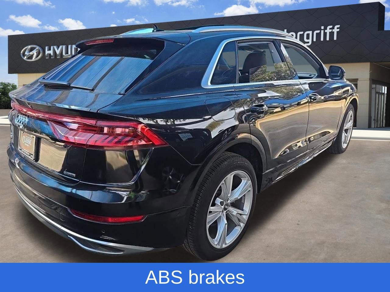 Used 2020 Audi Q8 Prestige image 5