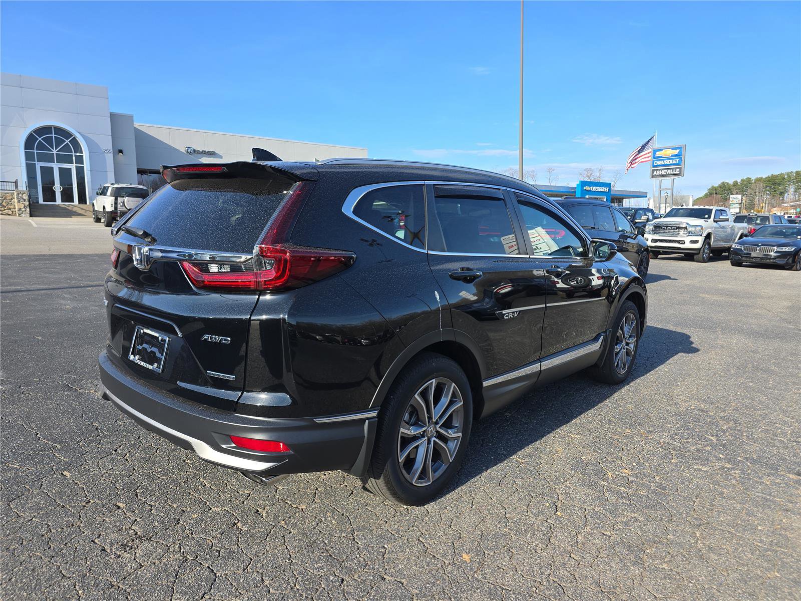 Used 2021 Honda CR-V Touring image 3