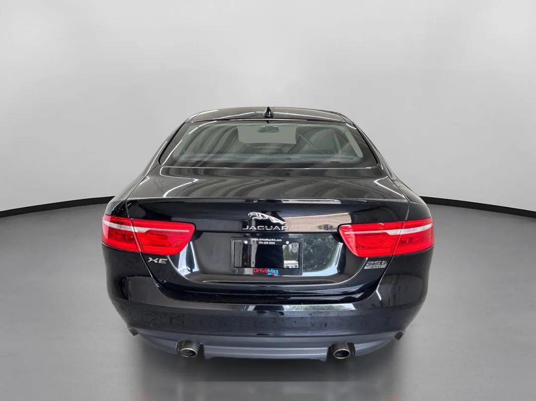 Used 2018 Jaguar XE Prestige AWD/4WD image 8