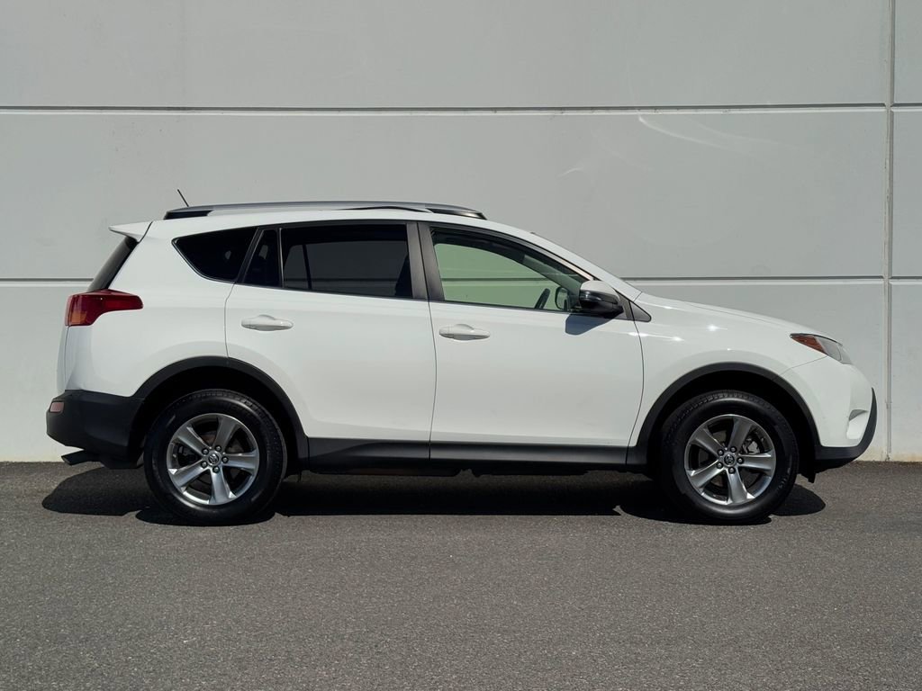 Used 2015 Toyota RAV4 XLE AWD/4WD image 8