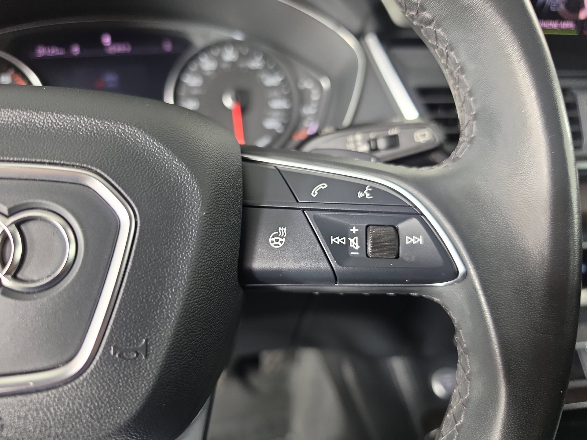 Certified 2023 Audi Q5 Premium Plus w/ Convenience Package AWD/4WD image 22