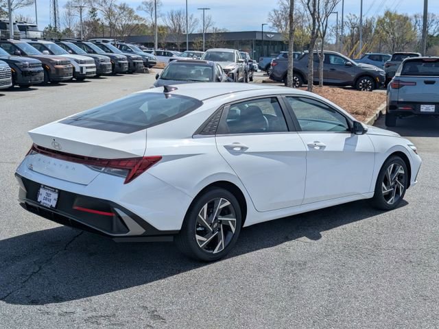 Certified 2025 Hyundai Elantra SEL image 7