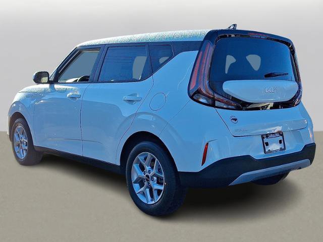 New 2025 Kia Soul LX image 3