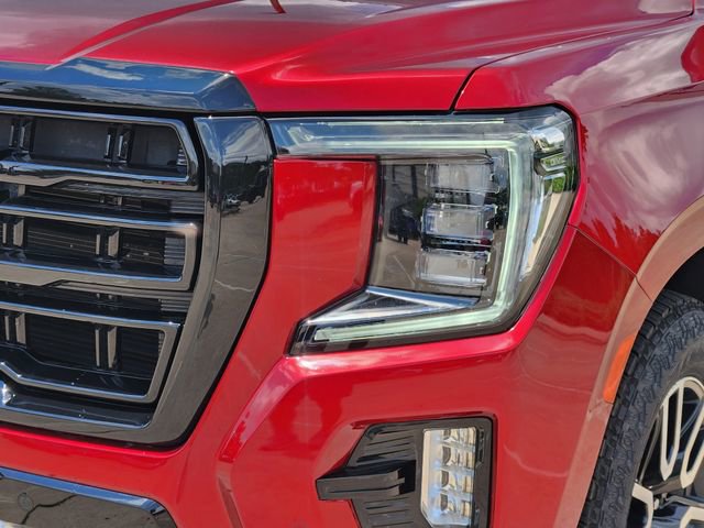 Used 2024 GMC Yukon XL AT4 w/ Technology Package AWD/4WD image 9