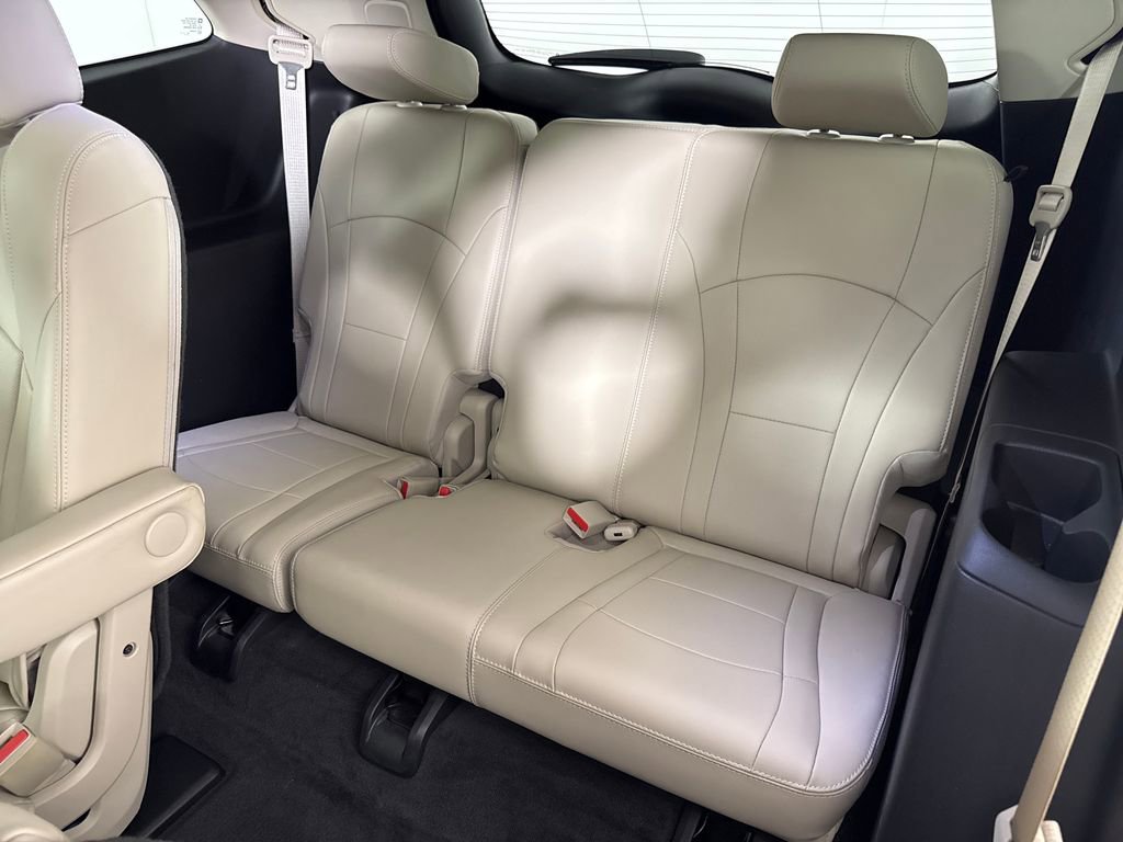 Used 2020 Buick Enclave Essence w/ Sound and Sites Package FWD image 14