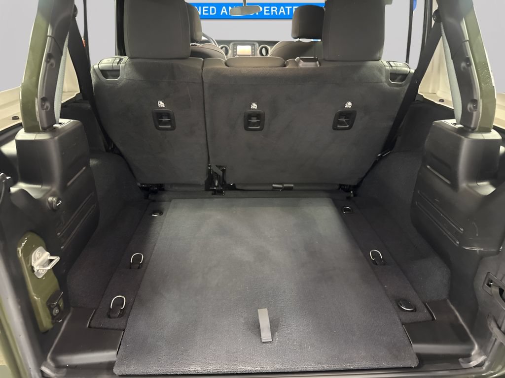 Used 2021 Jeep Wrangler Unlimited Sport AWD/4WD image 10
