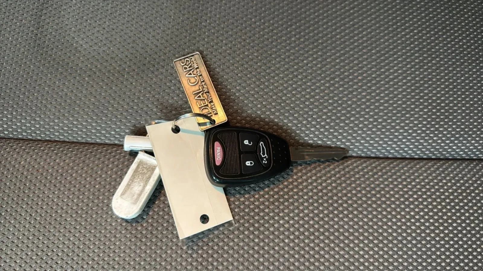 Used 2005 Chrysler Pacifica 2WD image 23