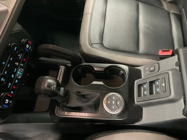 New 2025 Ford Bronco Outer Banks w/ Sasquatch Package image 12