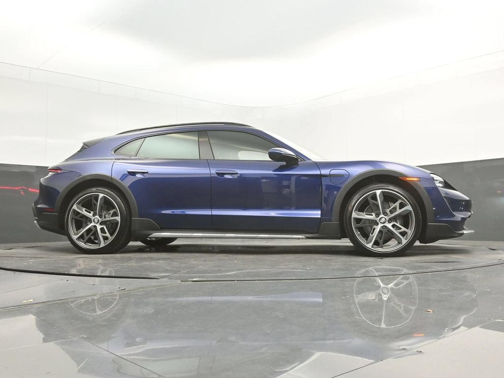 Certified 2023 Porsche Taycan 4 Cross Turismo AWD/4WD image 29