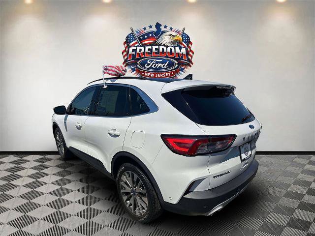 Certified 2021 Ford Escape Titanium AWD/4WD image 4