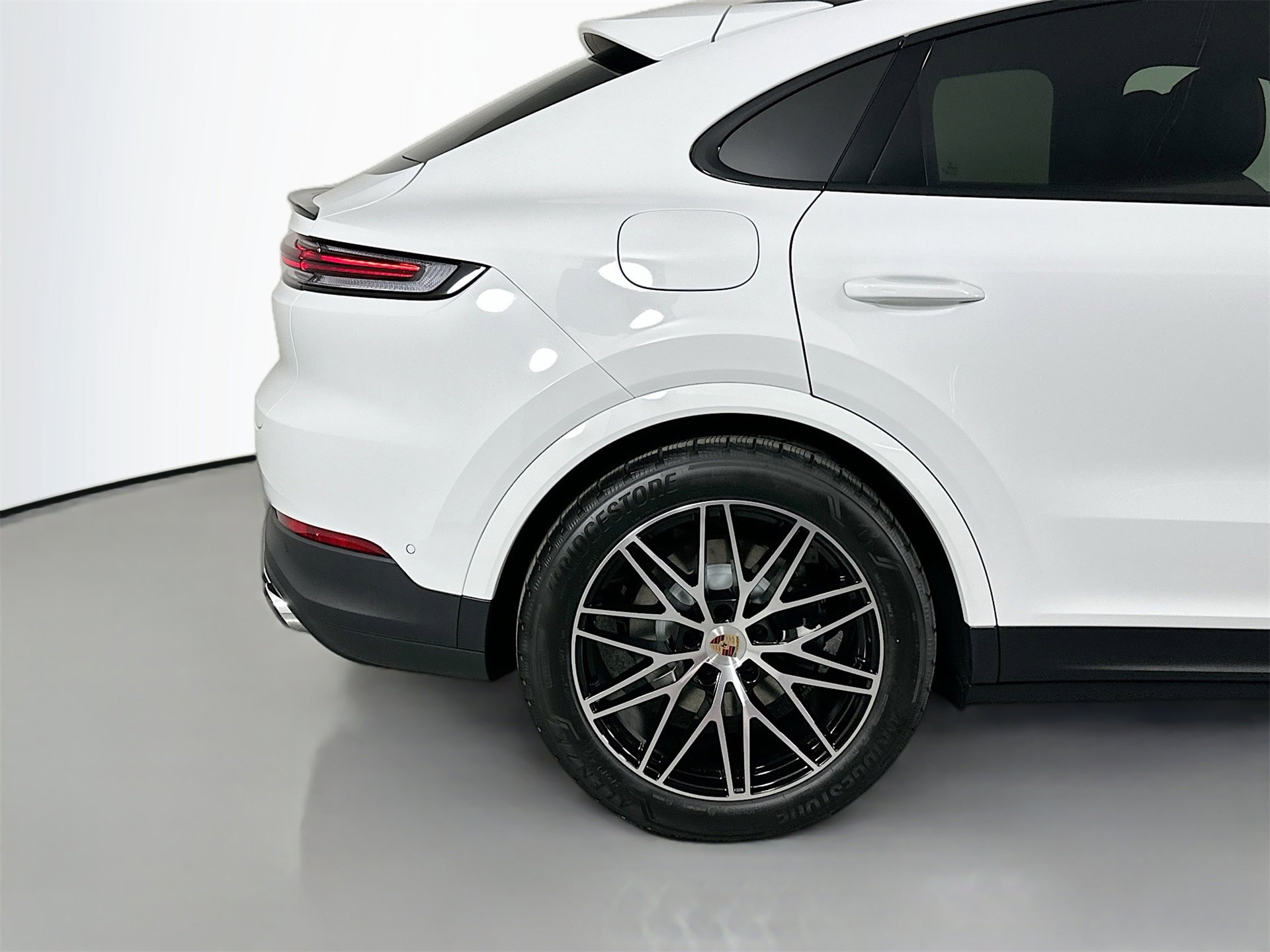 New 2026 Porsche Cayenne E-Hybrid Coupe image 13
