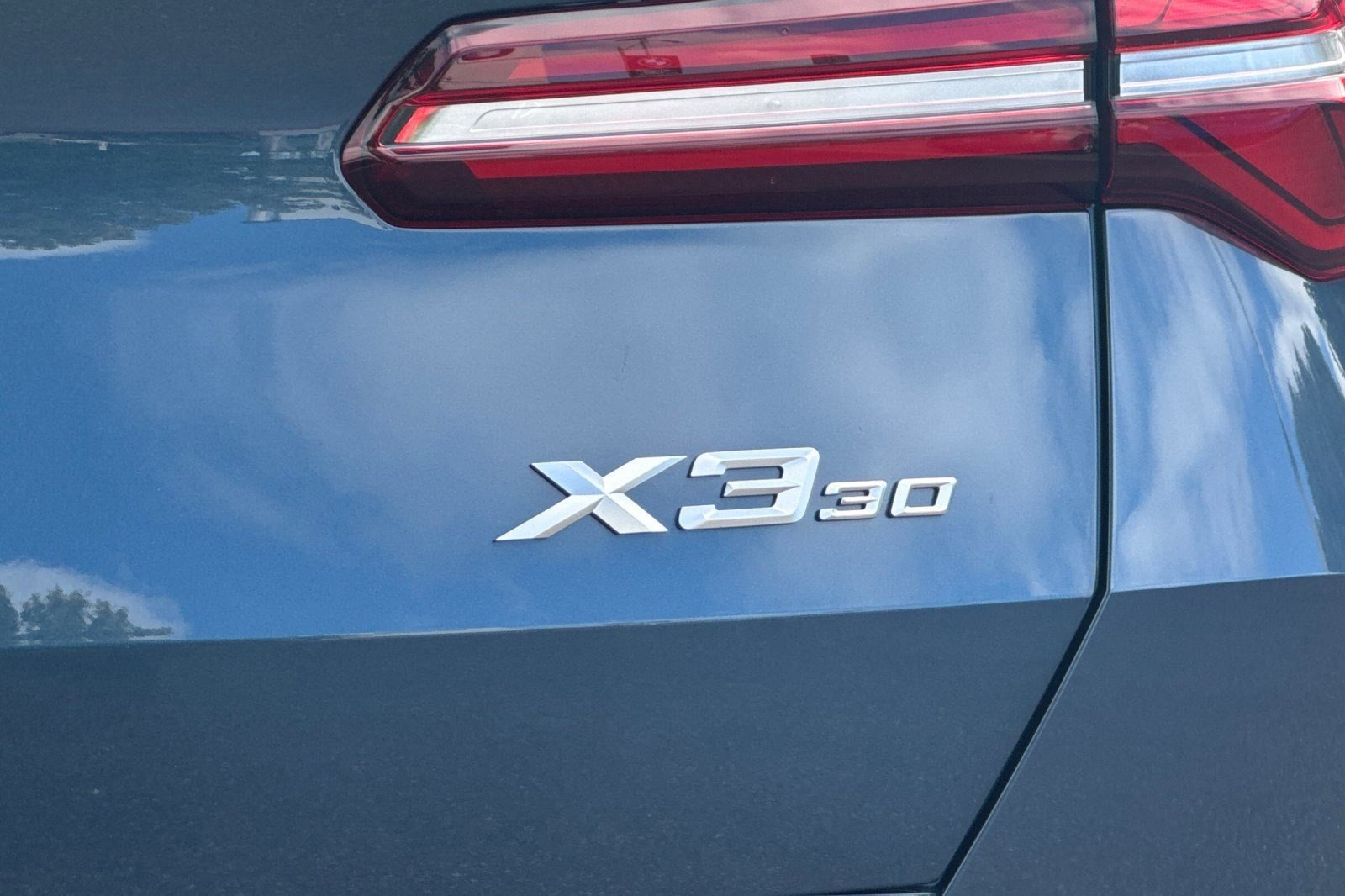 Used 2025 BMW X3 xDrive30i w/ Convenience Package image 12