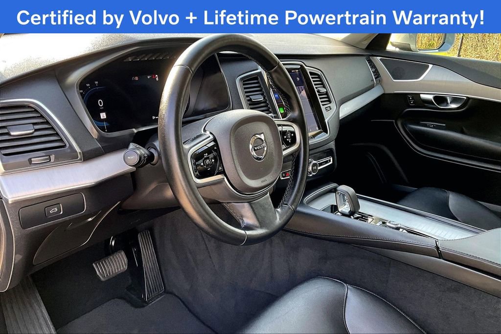 Used 2025 Volvo XC90 B5 Core AWD/4WD image 18