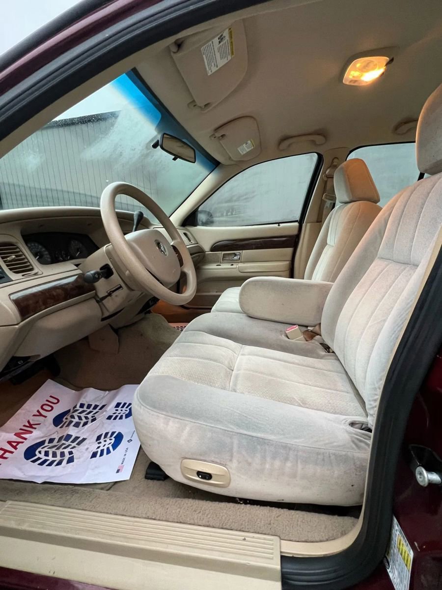 Used 2007 Mercury Grand Marquis GS image 8