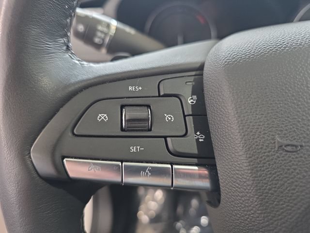 Certified 2023 Cadillac XT4 Premium Luxury w/ Technology Package AWD/4WD image 17