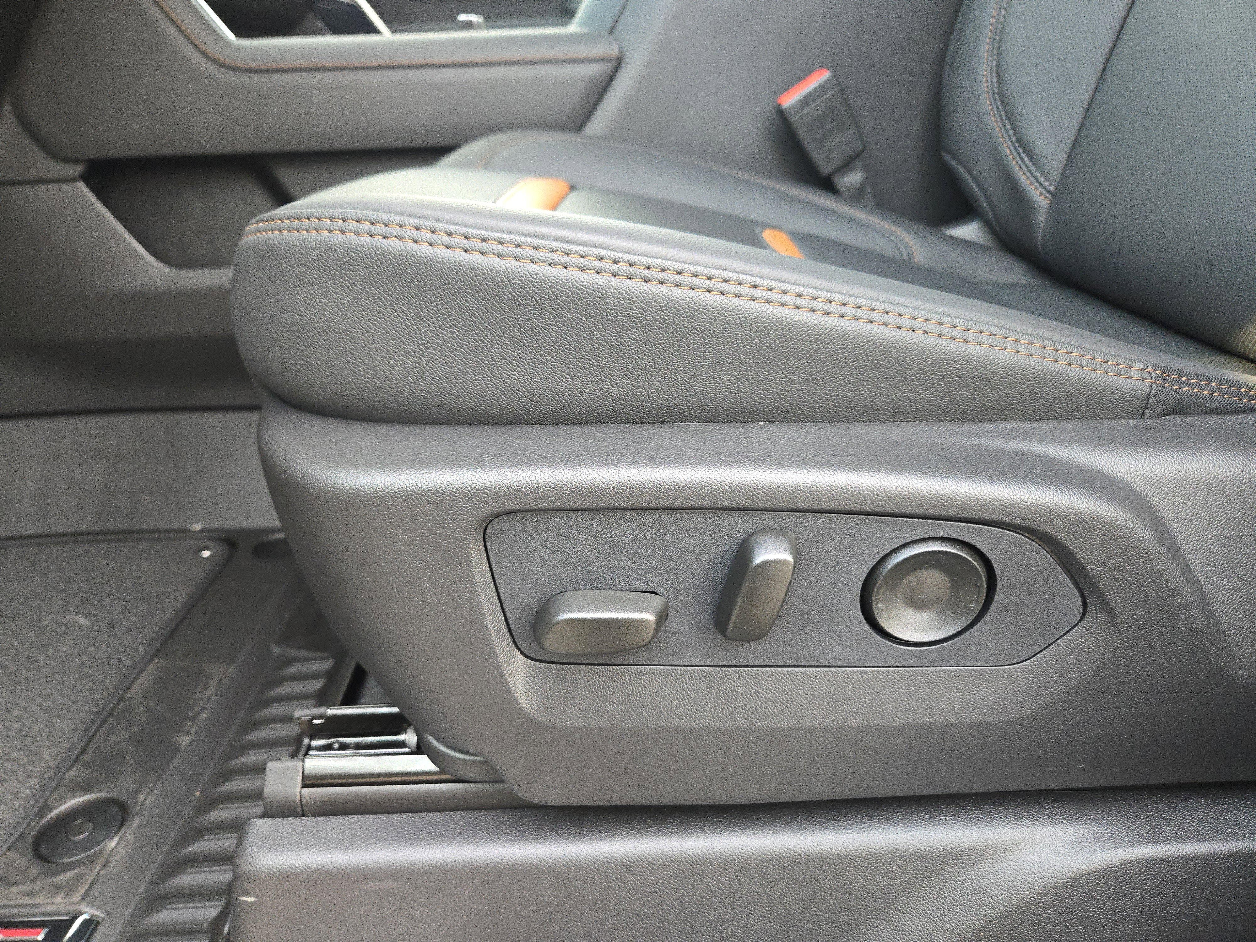 New 2026 GMC Sierra 2500 AT4 w/ AT4 Premium Plus Package image 19