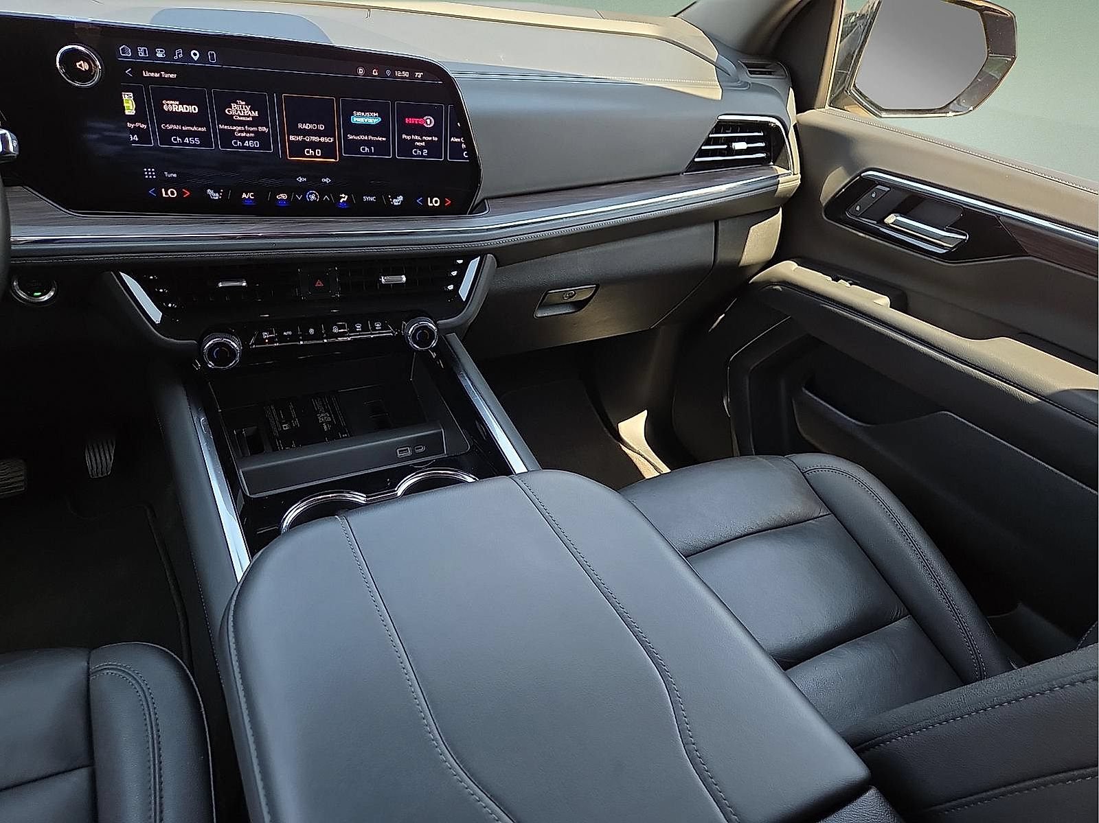Used 2025 Chevrolet Tahoe LT AWD/4WD image 13