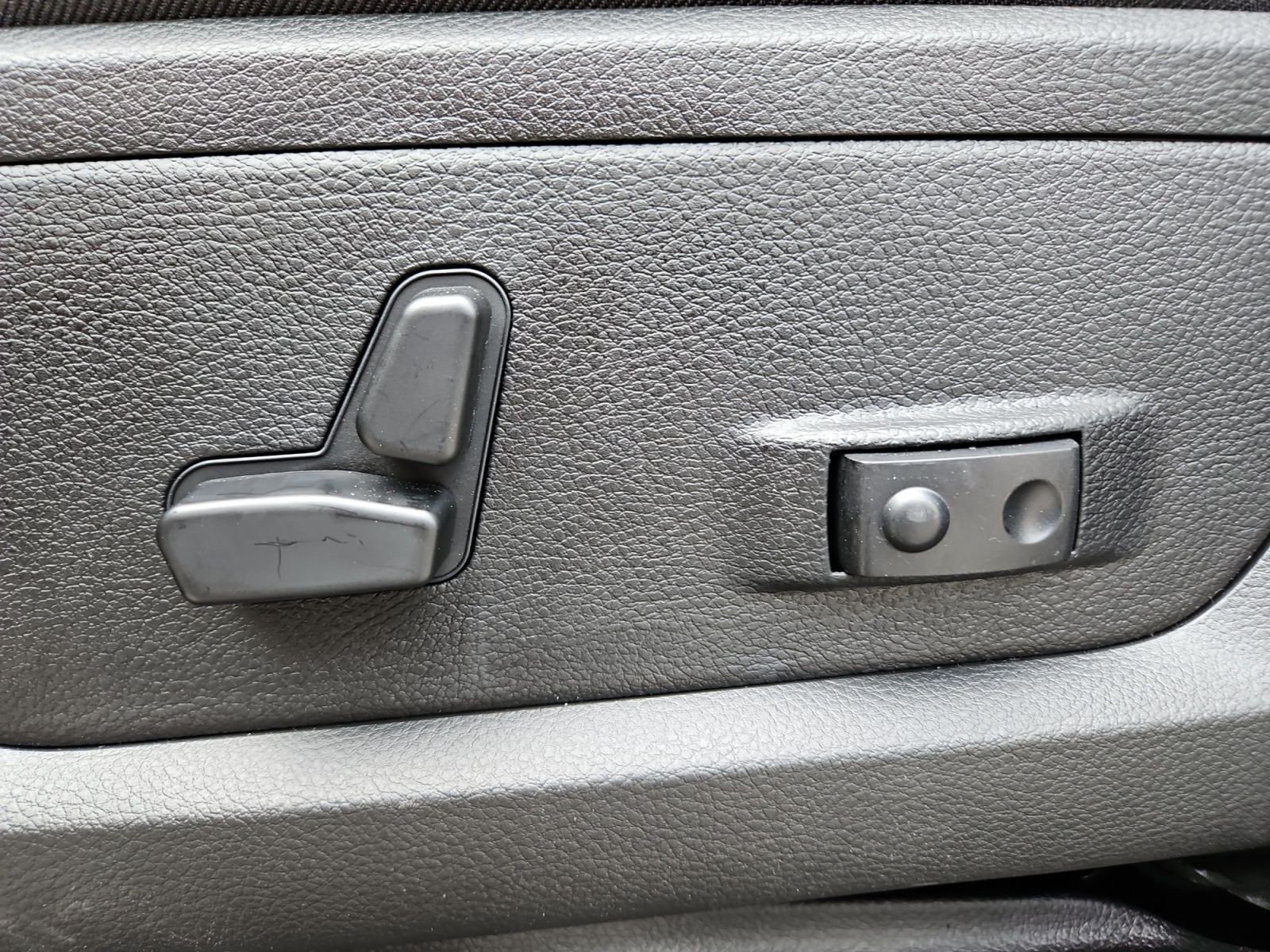 New 2026 RAM 3500 Laramie w/ Night Edition AWD/4WD image 21