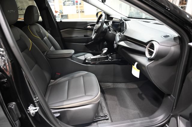New 2026 Chevrolet Trax ACTIV w/ Driver Confidence Package FWD image 10