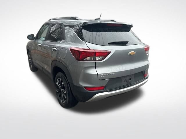 Used 2023 Chevrolet TrailBlazer LT w/ Convenience Package image 3