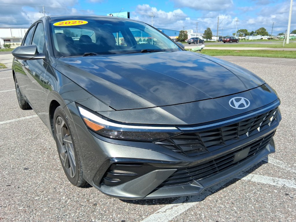 Used 2025 Hyundai Elantra SEL